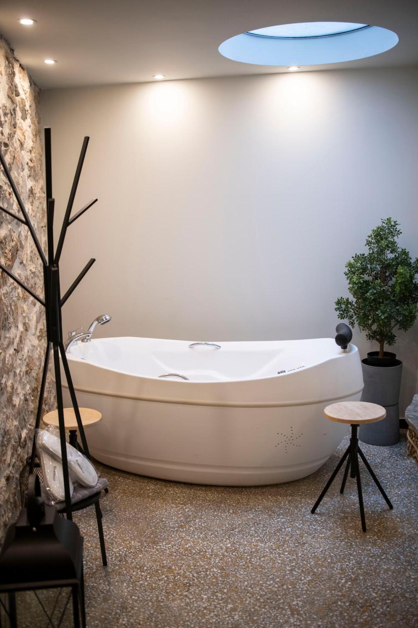 Rooster Suites Atene Esterno foto