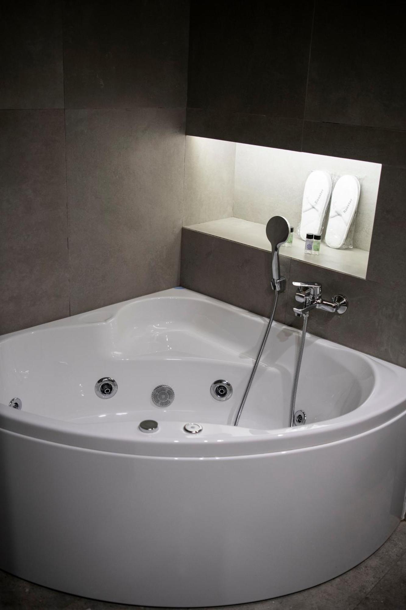 Rooster Suites Atene Esterno foto